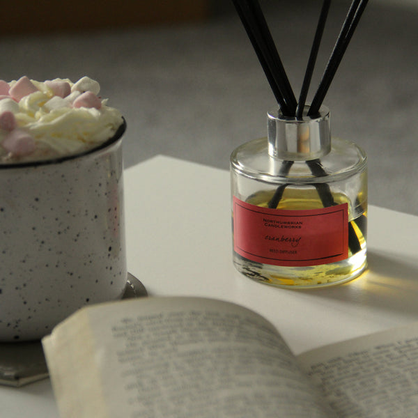 Northumbrian Candleworks - Cranberry - Autumn Reed Diffuser with Book and Hot Chocolate