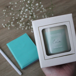 calm candle in gift box from the relax collection - gift with flowers
