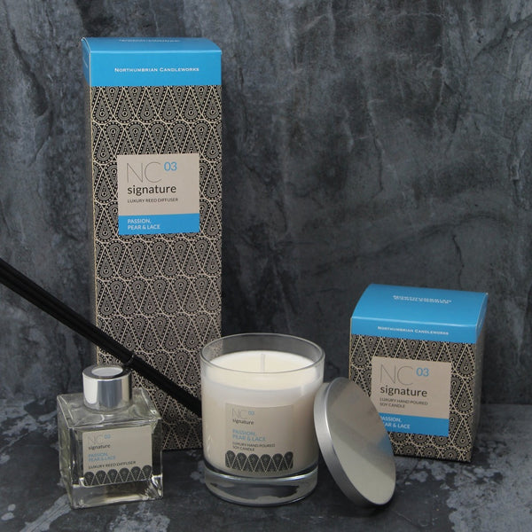 Northumbrian Candleworks - Passion Pear & Lace - Candle in a Glass Jar with Full Gift Set