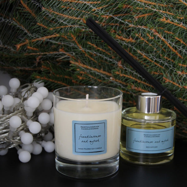 Northumbrian Candleworks - Frankincense & Myrrh - Christmas Candle in a Glass Jar with Diffuser