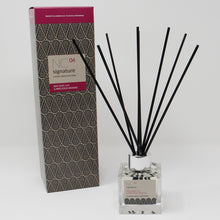 Load image into Gallery viewer, Northumbrian Candleworks - Bay Leaf Lily &amp; Precious Woods - Reed Diffuser with Box
