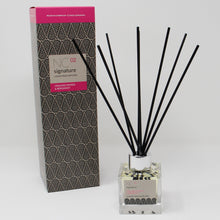 Load image into Gallery viewer, Northumbrian Candleworks - Cracked Pepper &amp; Bergamot - Reed Diffuser with Box
