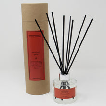 Load image into Gallery viewer, Northumbrian Candleworks - Seasonal Spice - Reed Diffuser with Tube
