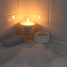 Load image into Gallery viewer, Northumbrian Candleworks - Honeysuckle Jasmine - Candle in a Glass with Bubble Bath
