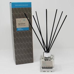 Northumbrian Candleworks - Passion Pear & Lace - Reed Diffuser with Box